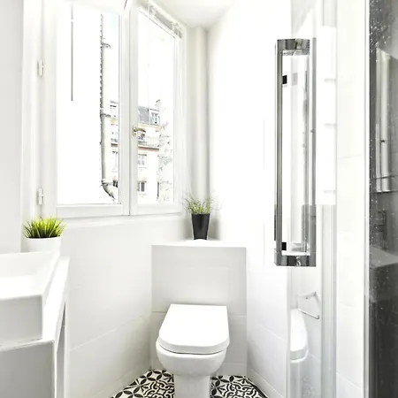 Apartment Lovely Floor Near Montmartre Paris